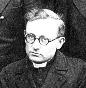 Abbé Jean Lestocquoy en 1937